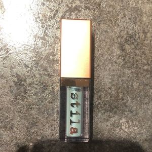 Stila  Shimmer & Glow Eyeshadow: Freedom